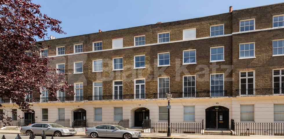 			NEW INSTRUCTION!, 3 Bedroom, 1 bath, 1 reception Flat			 Bedford Place, BLOOMSBURY